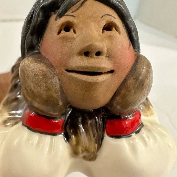 1972 C. Alan Johnson Alaskan "Emma" T 445 Figurine - Picture 9 of 9